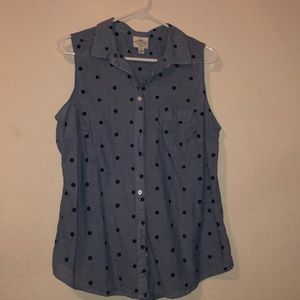 Sleeveless blue top!